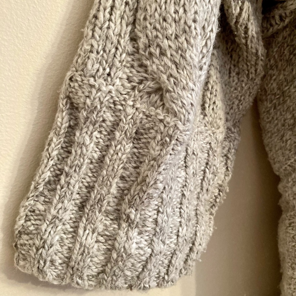 American Rag Sweater - Picture 9 of 9